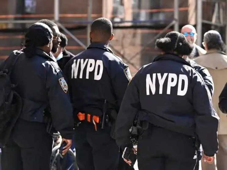 La polizia Usa: arrestate l'intelligenza artificiale