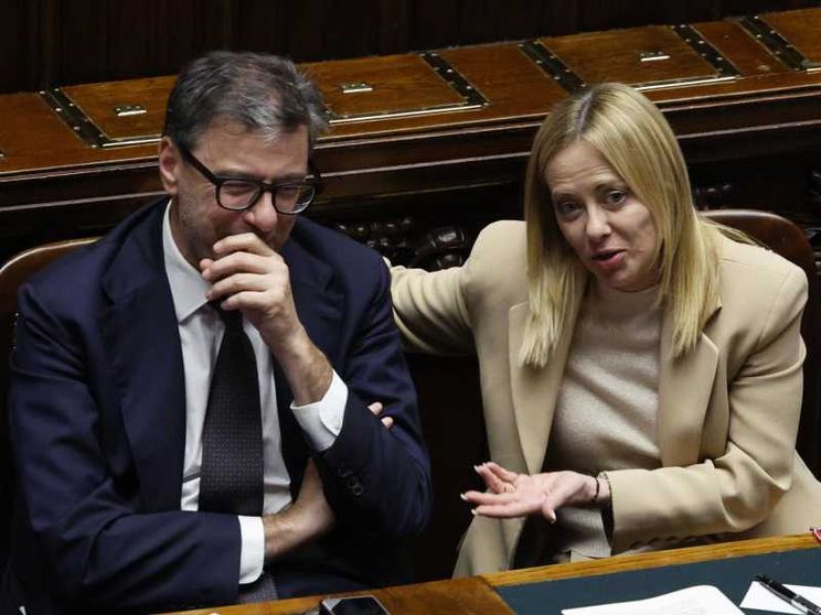 Nella manovra alla fine c'è stata una mezza retromarcia sugli affitti brevi