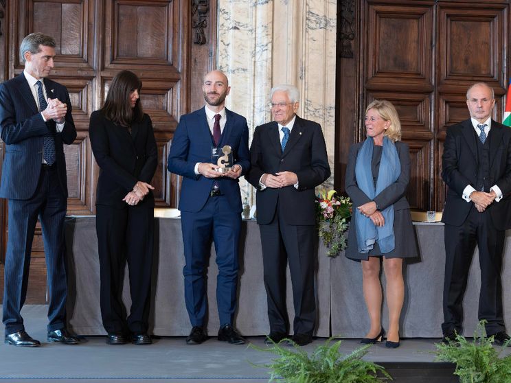 Contro i tumori un fondo unico per la ricerca. E stop a teorie anti-scientifiche