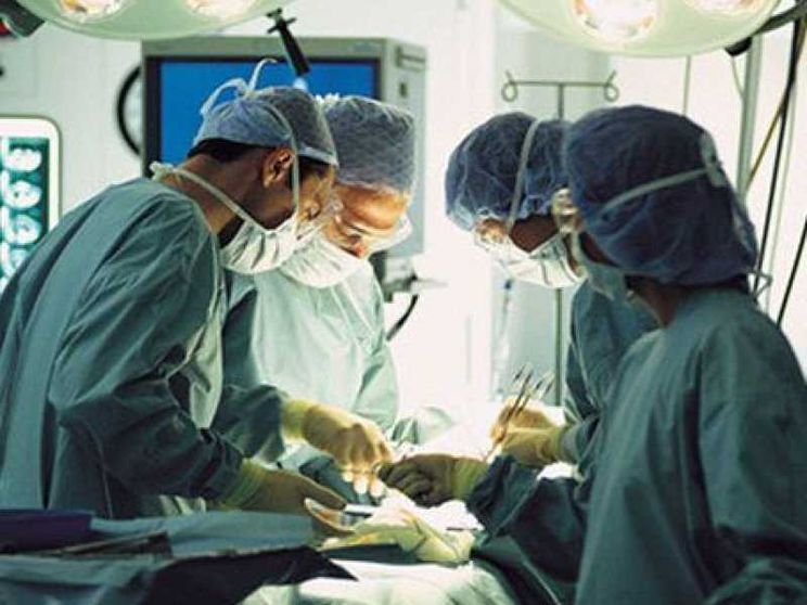 Organi per trapianti dai suicidi assistiti? L’inganno della morte “altruistica”