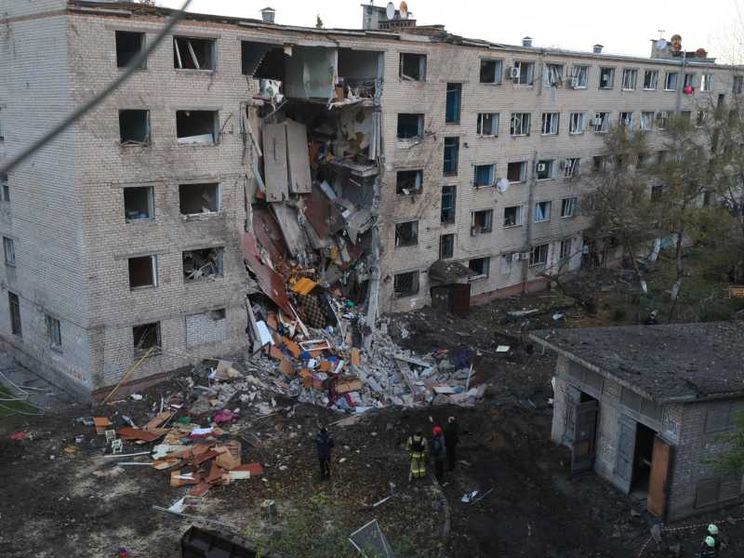 Missili, droni e propaganda: la tregua a Kiev resta un miraggio