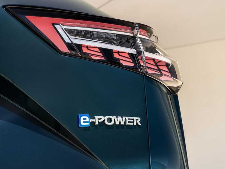 Nuovo Nissan e-Power, l'elettrico senza spina che arriva a 22 km con un litro
