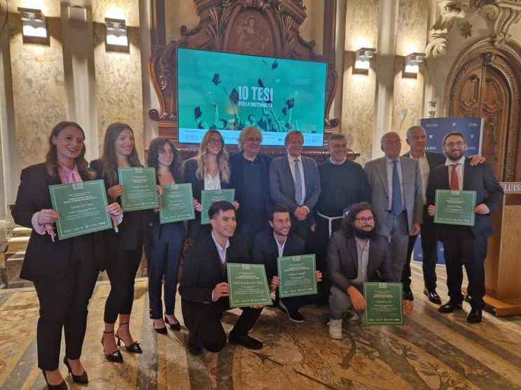Aperte le candidature a "10 tesi per la sostenibilità"