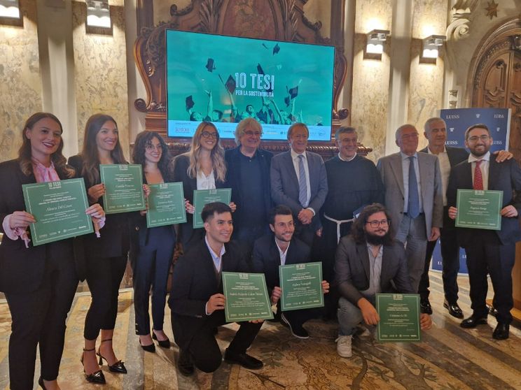 Aperte le candidature a "10 tesi per la sostenibilità"