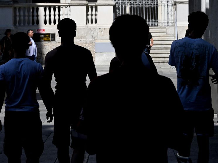 Aumenta la violenza tra i minorenni, ma non parliamo di "baby gang"