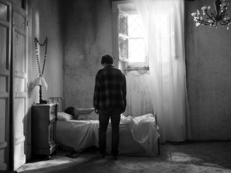 "Lo Scuru", viaggio nella mente tra buio e sacro