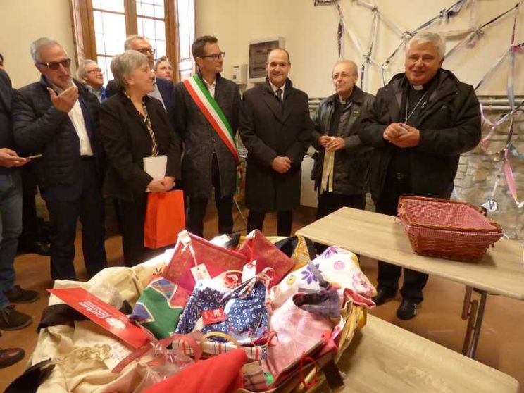 Apre a Parma la prima lavanderia per i poveri di Leone XIV