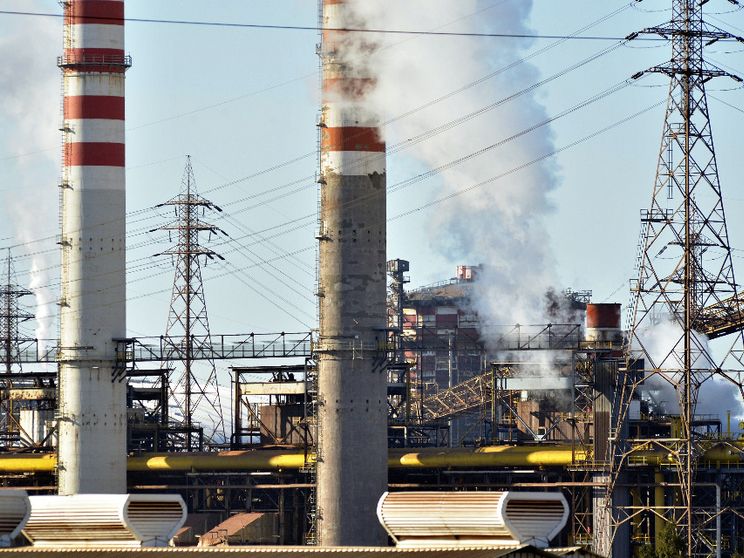 Impianti fermi per manutenzione e vertice sugli esuberi: per l'ex Ilva l'ora della verità