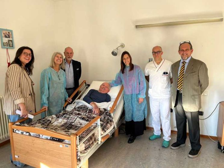 I familiari dei pazienti si sono messi per 24 ore nei panni di medici e infermieri