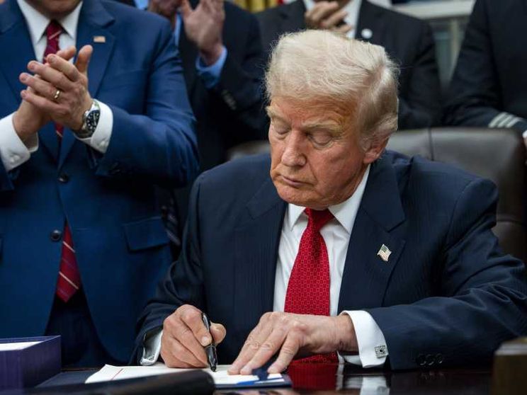 Trump ha firmato: finito lo shutdown