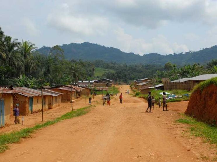 Rd Congo, assalto dei miliziani al dispensario delle suore: 20 morti