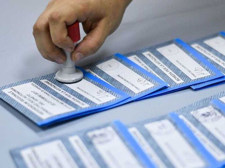 Regionali d’autunno, ultimo miglio. Schlein suona la carica: «Il Pd è unito»