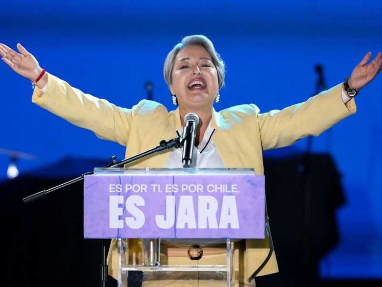 In Cile: è testa a testa per il ballottaggio tra Jara e Karst