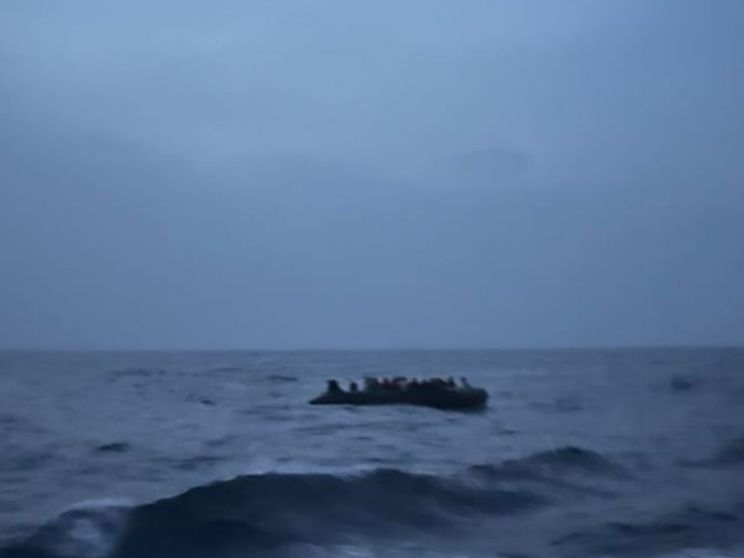 La nave Ong Louise Michel soccorre 50 migranti