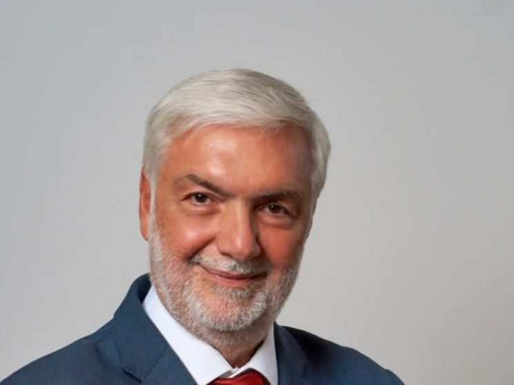 Campania, quattro outsider. Per entrare in Consiglio serve il 2,5%