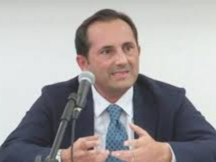 Il segretario del Garante della privacy voleva spiare mail interne