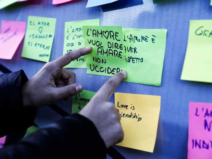Il camper rosa della Polizia di Stato per promuovere la campagna contro la violenza di genere “…Questo non è amore”, in occasione della Giornata internazionale per l’eliminazione della violenza contro le donne / ANSA