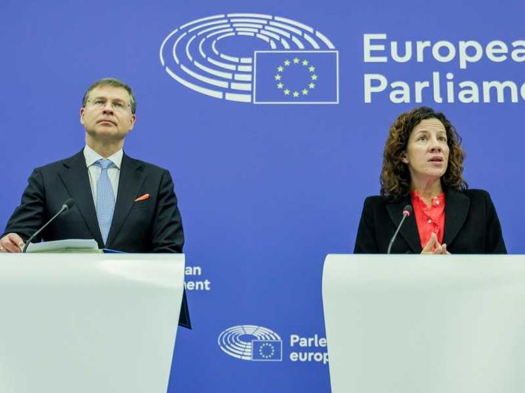 La Ue approva la manovra italiana e anche l'andamento della spesa pubblica