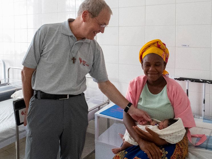 Reparti maternità, visite e formazione: «Così curiamo fino all’ultimo miglio»