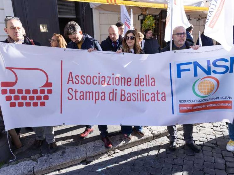 Fnsi in piazza: «Uno sciopero per non essere ricattabili»