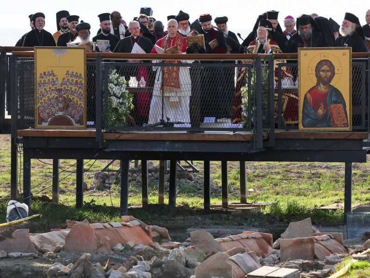 Il Papa a Nicea: il mondo chiede riconciliazione. Mai la religione è per la guerra