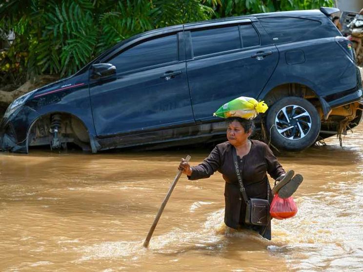 Cicloni e inondazioni, oltre 1.300 morti nel Sud est asiatico