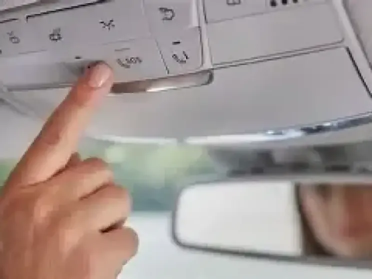 eCall addio? Il pulsante di emergenza in auto sarà presto inservibile