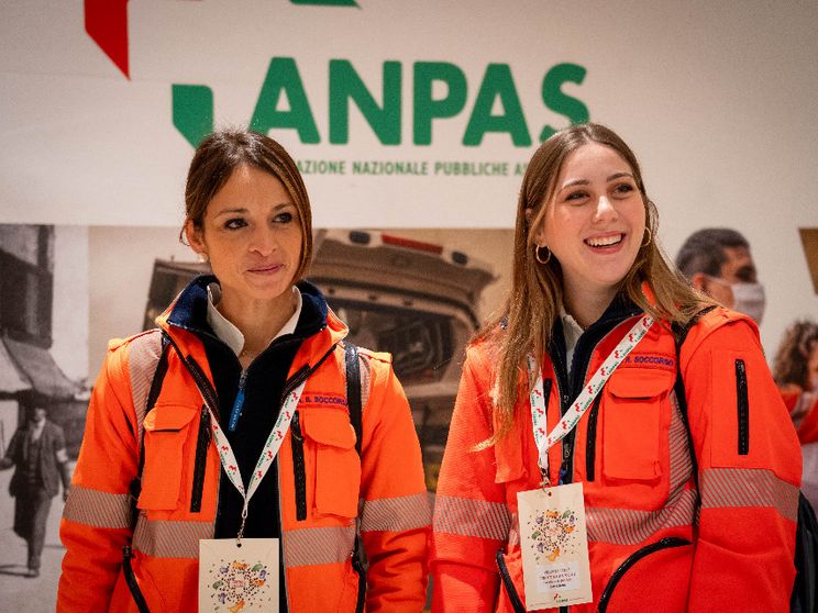 Volontariato, ecco le competenze utili anche per il lavoro