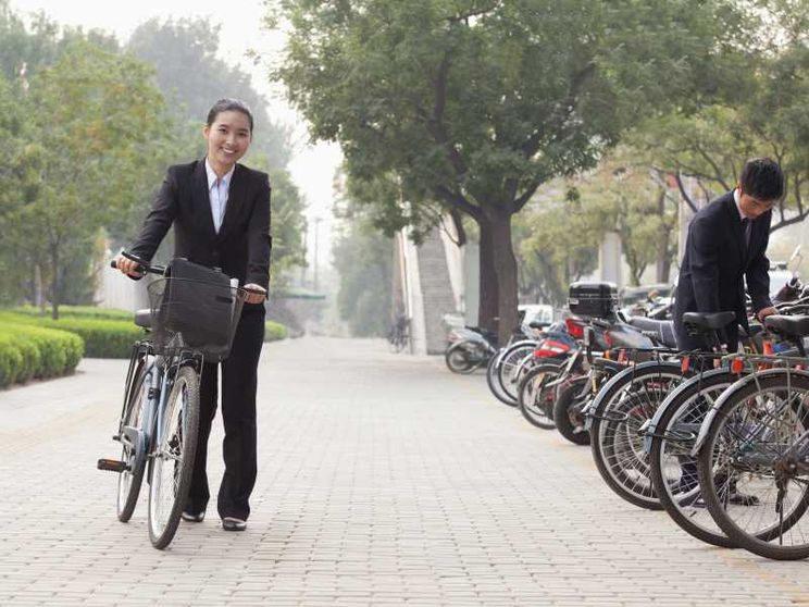 La Cina è tornata in bici. Non per il comunismo, ma per l'ambiente