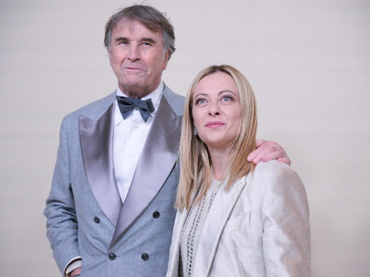 Cucinelli riunisce Meloni e Draghi per l’anteprima del suo docu-film