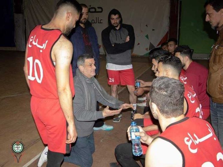 L'ex campione di basket palestinese: «Io, senza più compagni»