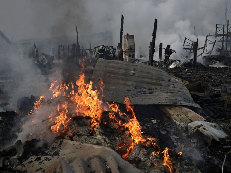 Ucraina: massiccio attacco aereo russo, tre feriti nella regione di Kiev