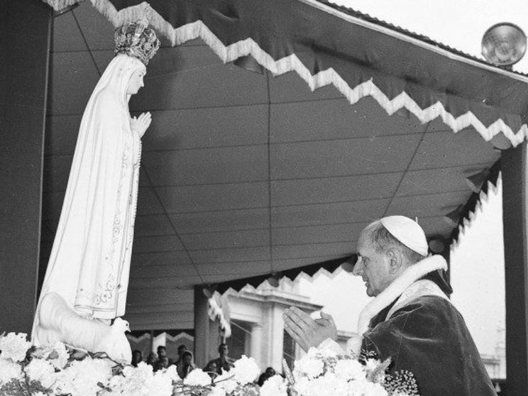 I tre documenti sulla missione posti sotto il manto dell'Immacolata