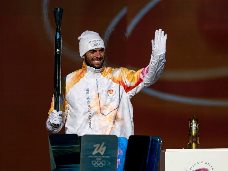 Milano-Cortina: comincia il viaggio della fiamma con Paltrinieri