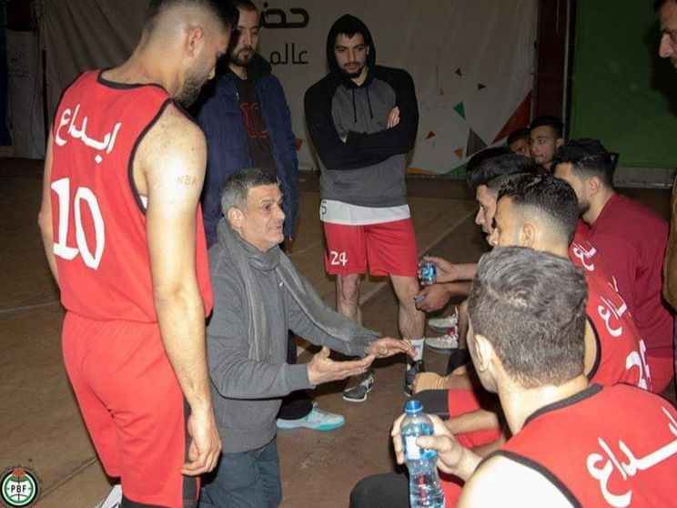 L'ex campione di basket palestinese: «Io, senza più compagni»