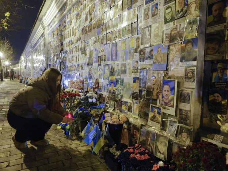 Attaccare l'Ue per isolare Kiev: cosa c'è dietro l'ultimatum di Trump