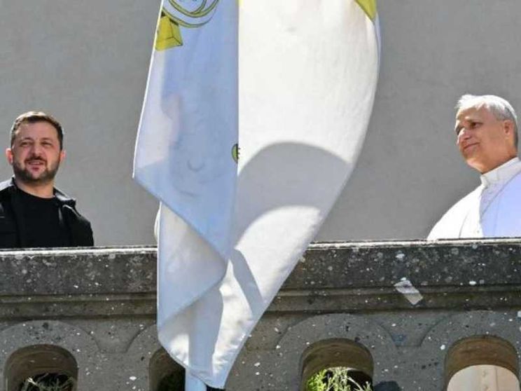 Zelensky a Castelgandolfo nel corso dell'ultimo incontro con Leone XIV, a luglio