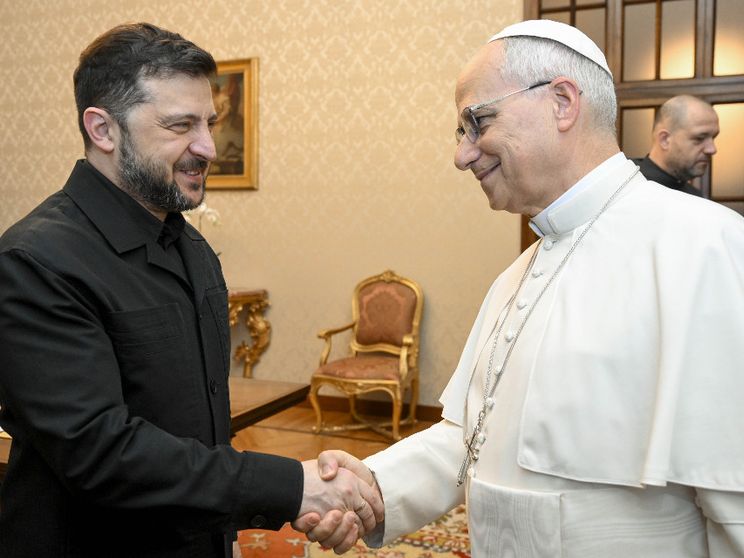 Il dialogo per la pace, il rientro dei bambini: cosa si sono detti il Papa e Zelensky