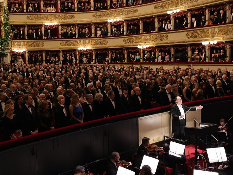 Il maestro Chailly stabile dopo il malore alla Scala