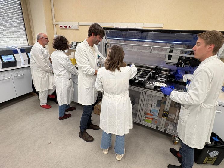 Il nuovo laboratorio per la biopsia liquida. Foto Gemelli