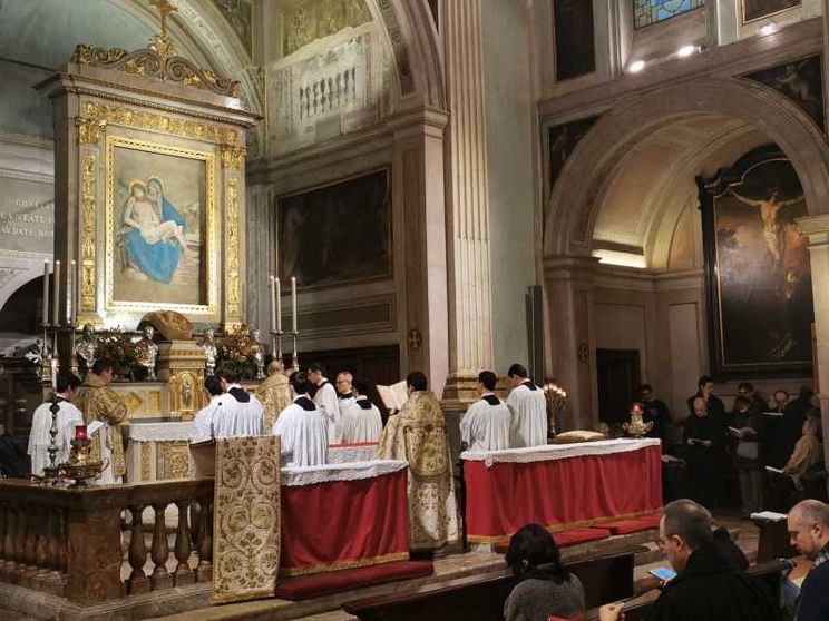 Milano, il popolo del rito ambrosiano antico celebra il Giubileo nella Basilica di Sant'Ambrogio