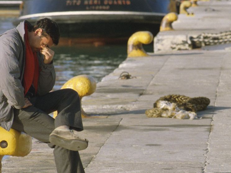 La povertà non si cura (solo) con i sussidi