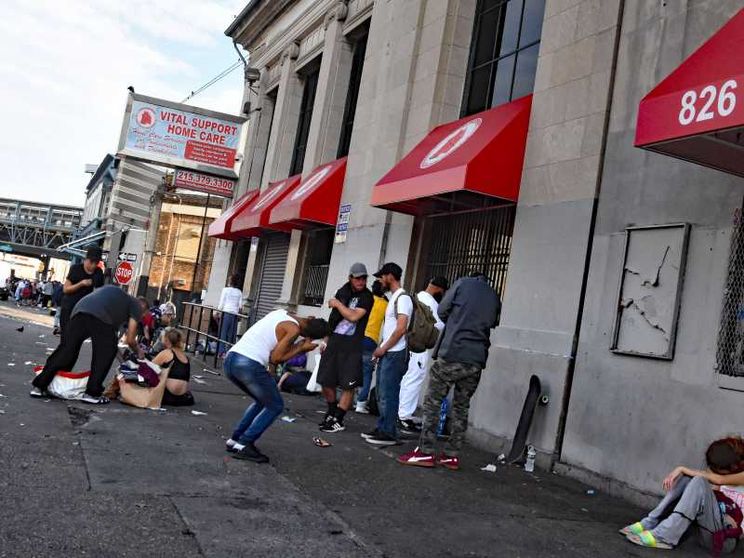 Dipendenti dal Fentanyl a Filadelfia: negli Usa l’oppioide sintetico miete circa 70mila vittime l’anno