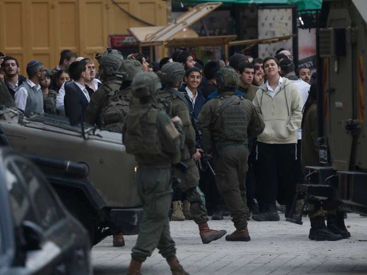A Hebron, in Cisgiordania, l'occupazione israeliana è sempre più soffocante