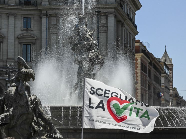 Ma che "cura" sarebbe l'aborto? Il cortocircuito di Strasburgo