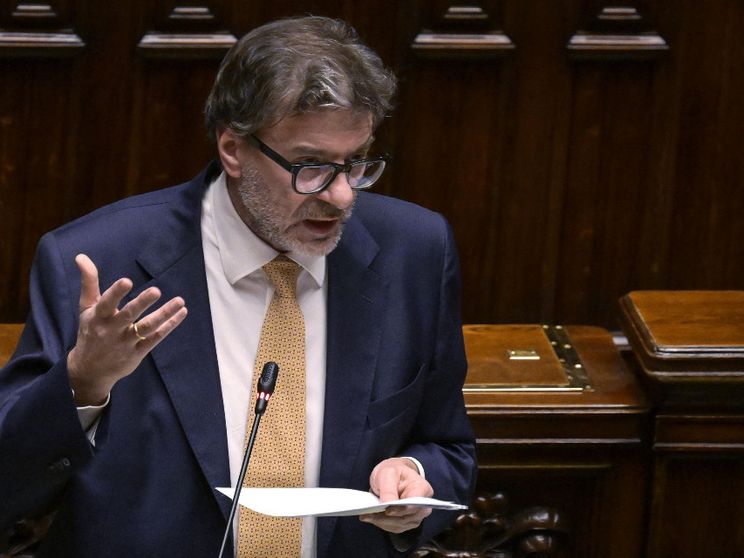 Il ministro dell’Economia, Giancarlo Giorgetti, durante l’informativa alla Camera sulla vicenda Mps-Mediobanca