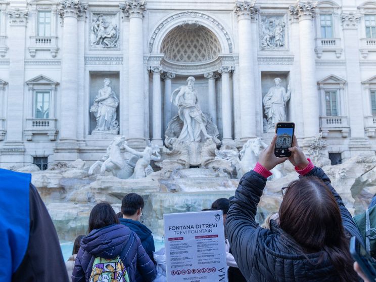 Roma, dal 1 febbraio 2 euro per i turisti a Fontana di Trevi