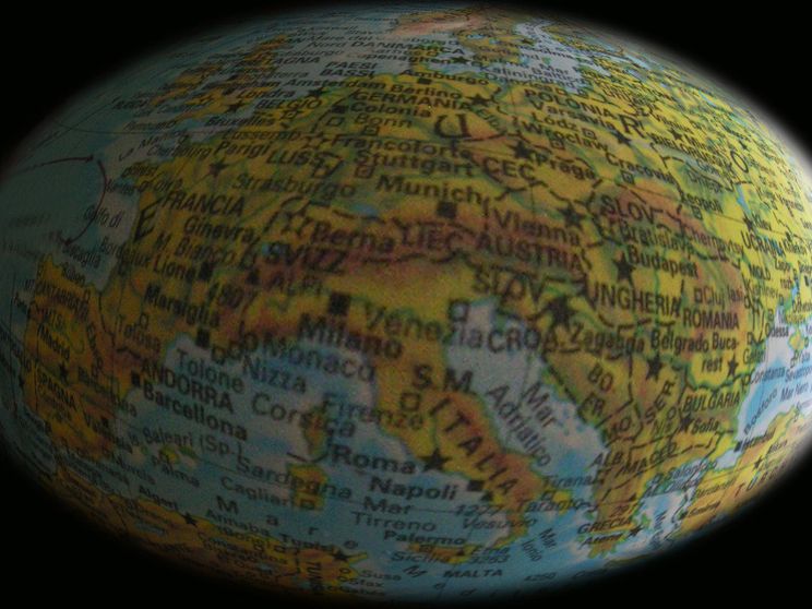 E' ora che l'Europa decida che cosa vuole essere