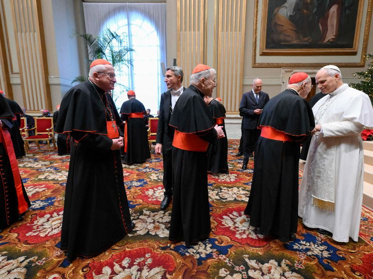 Le belle parole del Papa a Curia, dipendenti vaticani e preti