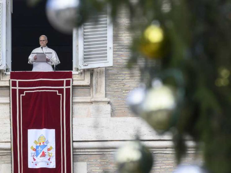 Leone XIV all'Angelus: «Chi crede nella pace oggi è spesso ridicolizzato»